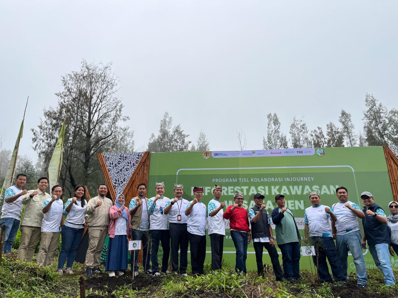 Injourney Tanam Ribuan Pohon Penyangga Ditanam Dilereng Gunung Ijen