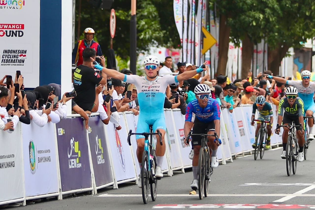 Pertarungan Sengit, Pembalap Australia Pertahankan Ijen Jersey  Etape 2 Tour de Banyuwangi Ijen