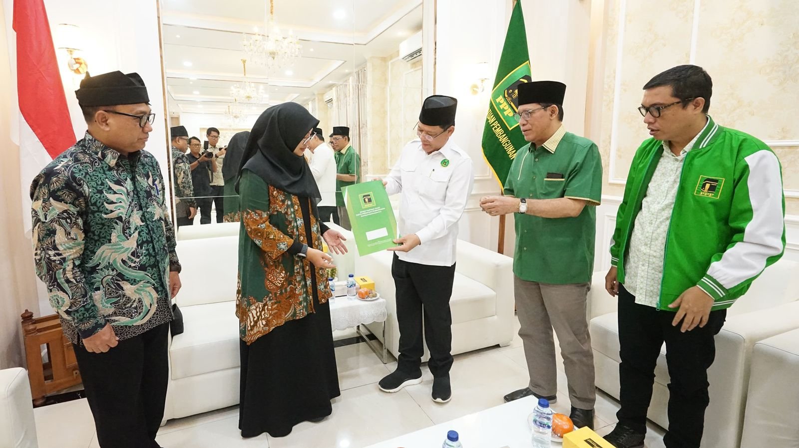 Pilkada Banyuwangi, PPP Resmi Usung Ipuk-Mujiono
