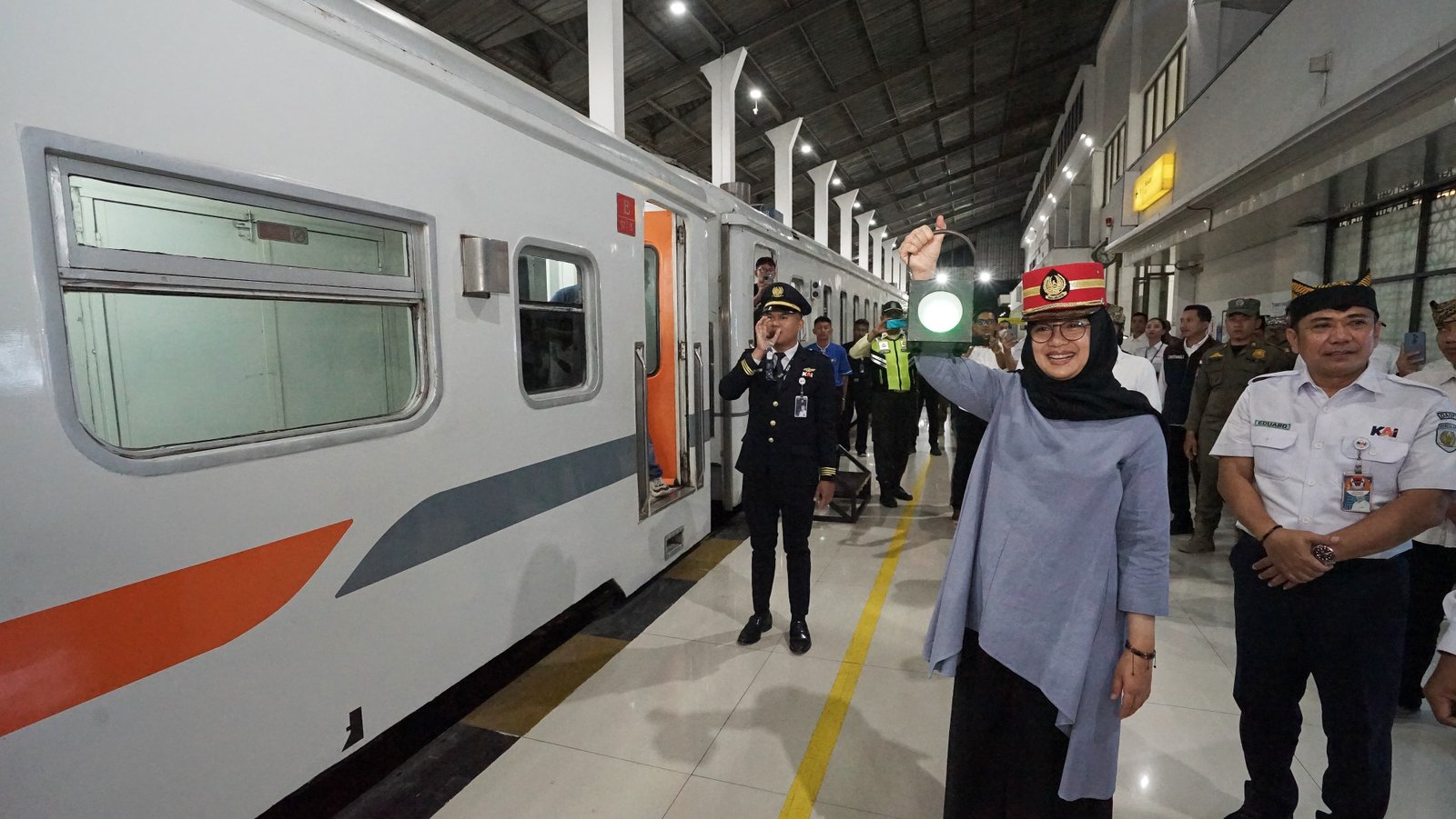 Hadir Kembali, KA Mutiara Timur Tambah Alternatif Pilihan Kereta Api Surabaya - Banyuwangi 