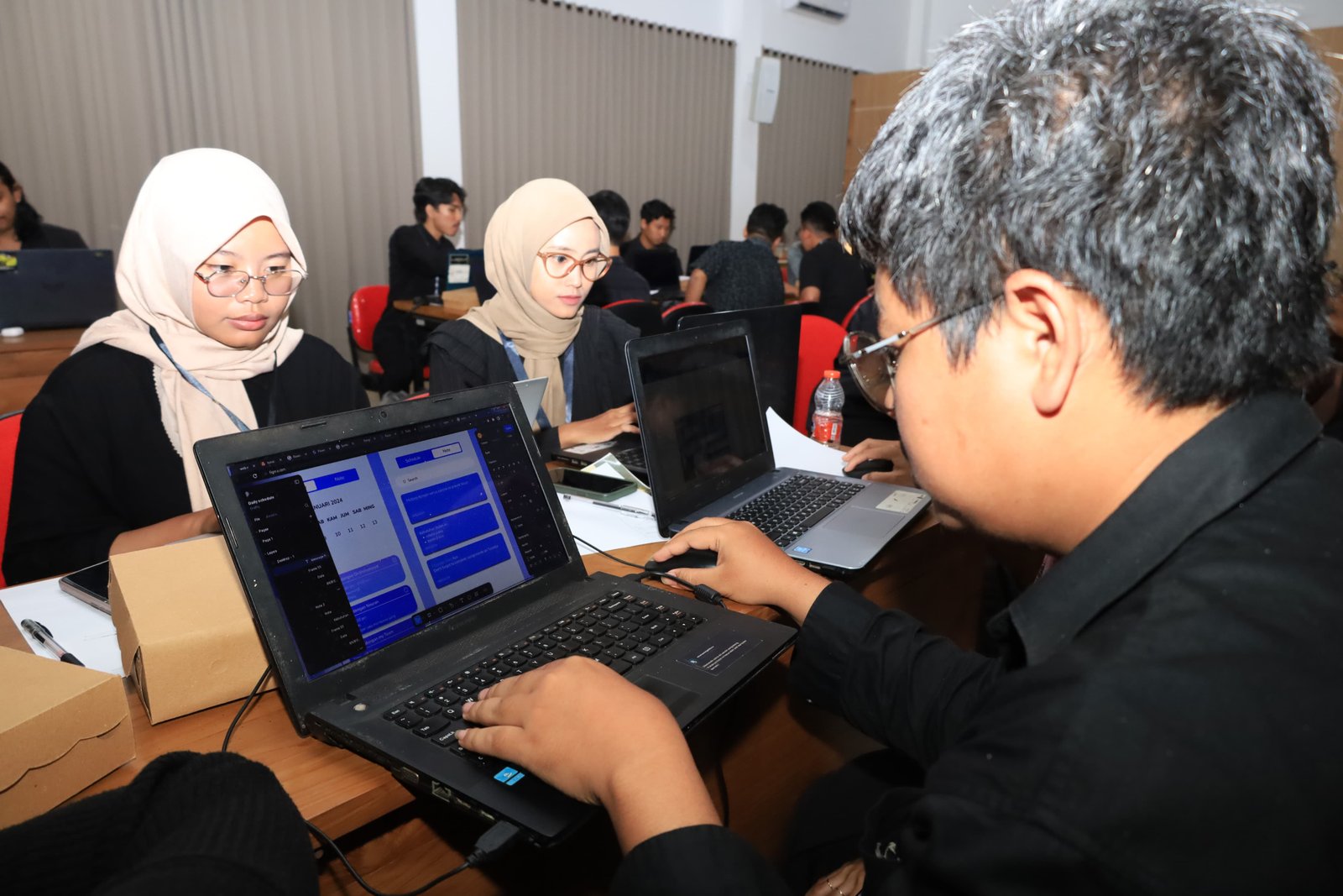 Puluhan Anak Muda Jagoan Digital Banyuwangi Dilatih Tren Pemograman Terkini