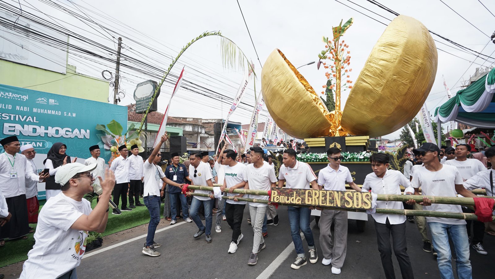 Endhog-endhogan, Tradisi Warga Banyuwangi Peringati Maulid Nabi