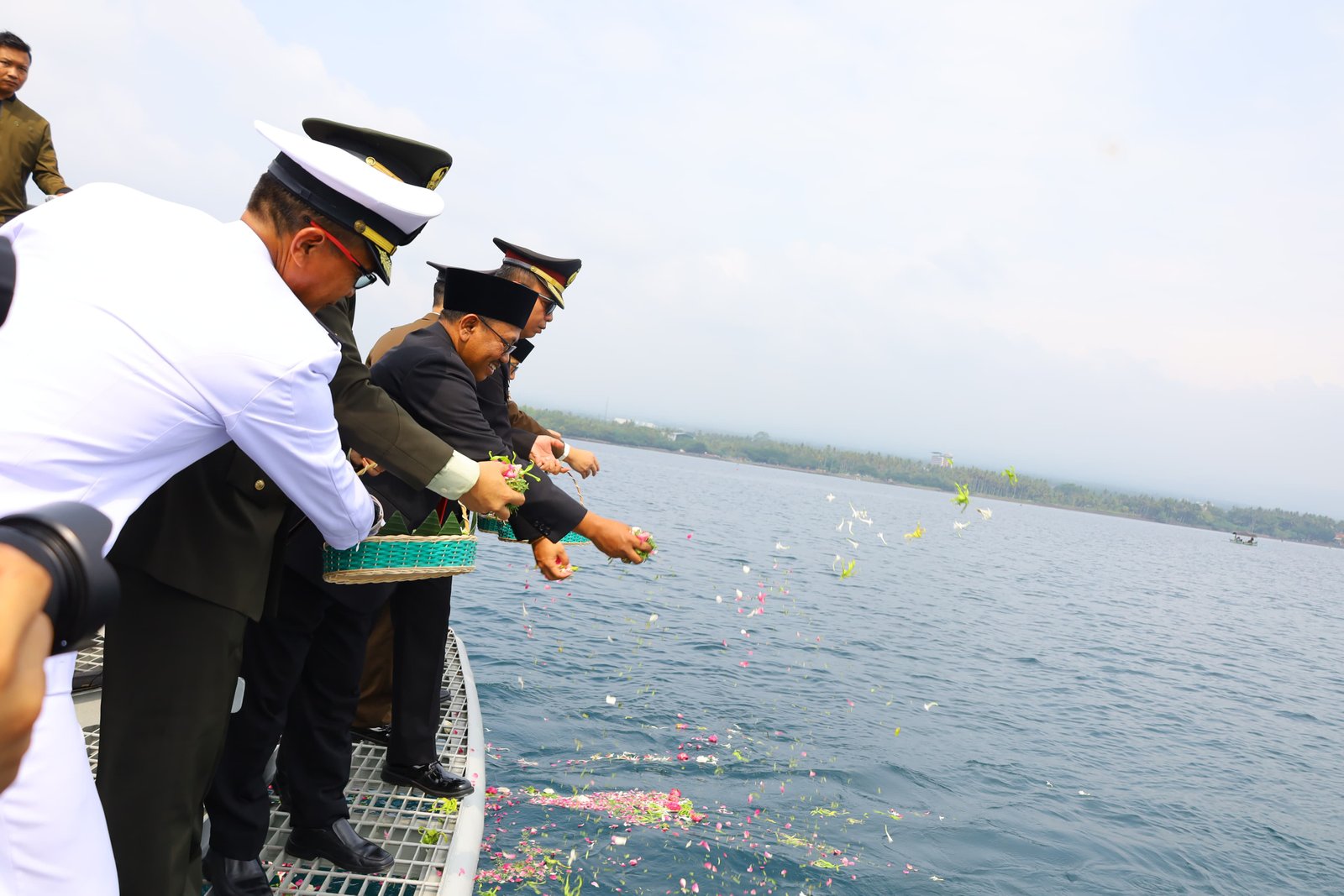 Pimpin Upacara Hari Pahlawan, Sugirah Ajak Teruskan Perjuangan dengan Kerja Keras dan Karya Nyata