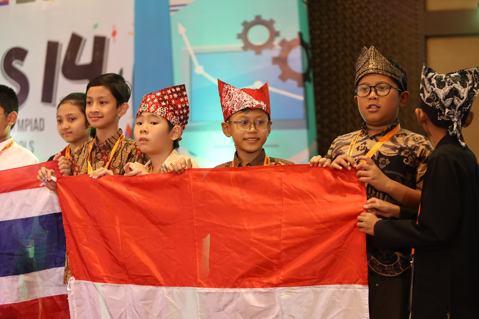 Lima Pelajar Banyuwangi Sabet Medali Emas Hingga Perunggu di Olimpiade Matematika dan Sains Tingkat 