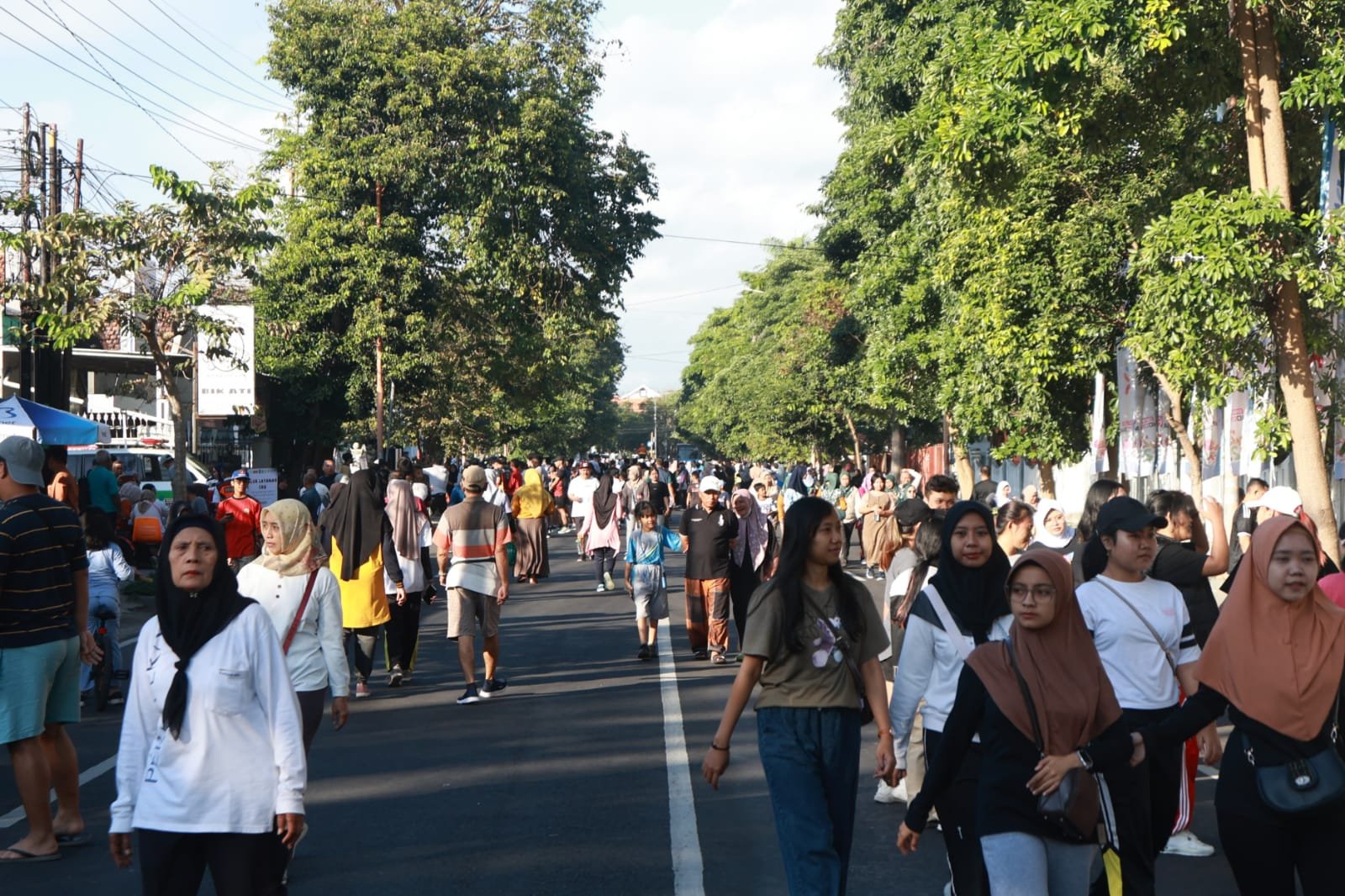Kian Ramai, CFD di Jalan A Yani Banyuwangi Diserbu Ribuan Warga dan Wisatawan