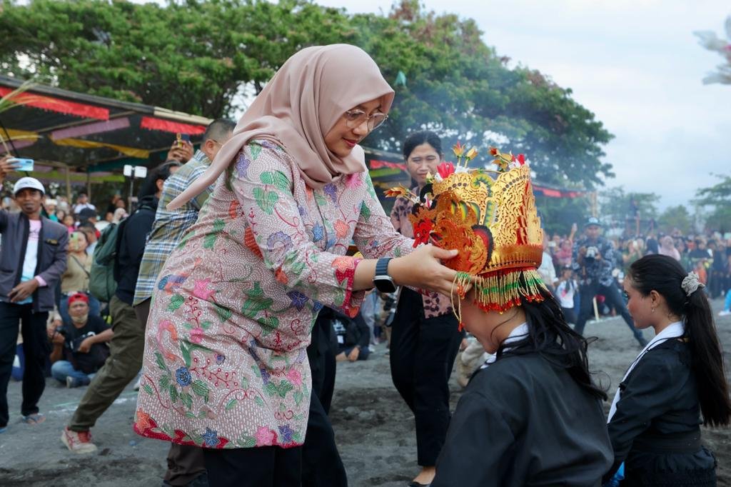 Rangkaian Gandrung Sewu 2025, Banyuwangi Gelar Ritual Meras Gandrung dan Festival Musik Perkusi 