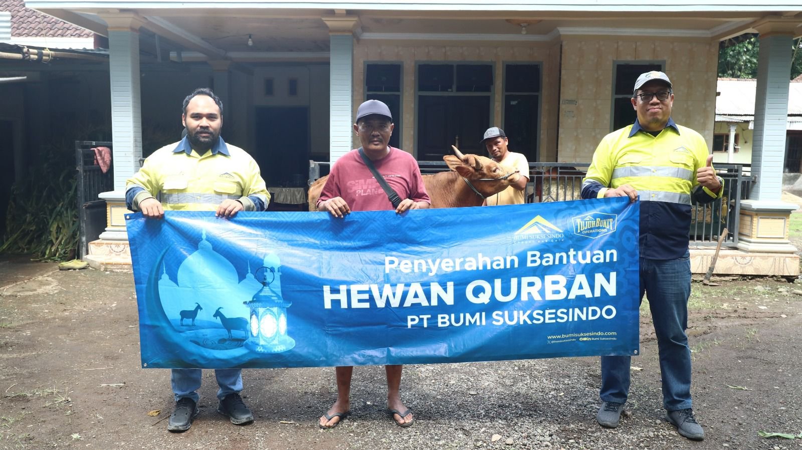 PT BSI Perkuat Kearifan Lokal: Bantuan Hewan Kurban Disalurkan Langsung ke Musala & Masjid