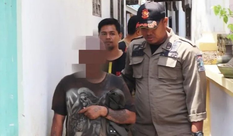 ODGJ Bertato di Banyuwangi Diamankan, Sebelumnya Sering Mukul Warga hingga Rusak Rumah