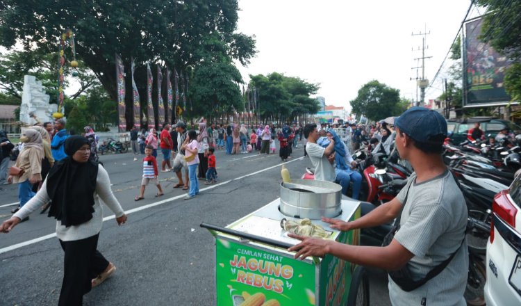 UMKM Raup Untung di Parade Etnik Banyuwangi Ethno Carnival