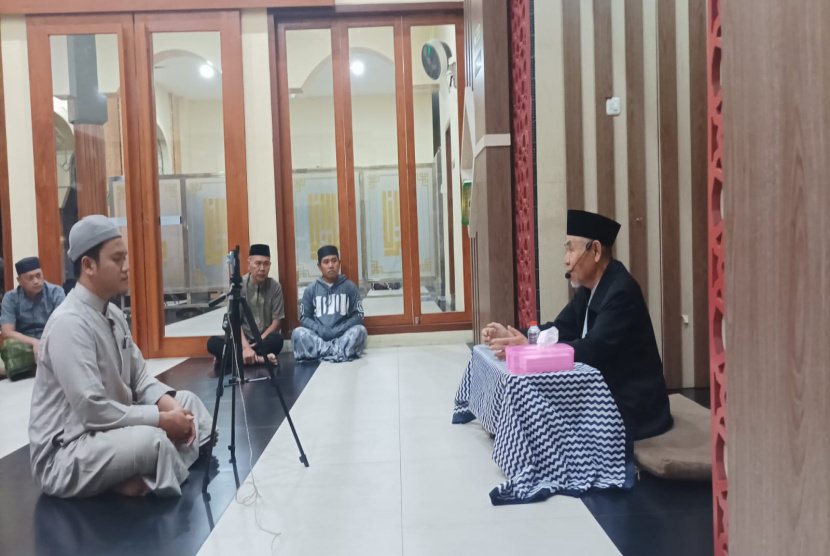 Tingkatkan Keimanan Kejari Banyuwangi Gelar Kultum 