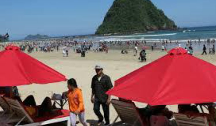 Pulau Merah hingga Pantai Mustika, Wisata Lebaran Murah Meriah di Pesanggaran Banyuwangi