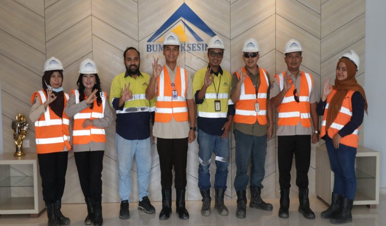 Tambang Emas PT BSI Beri Manfaat Besar, Dapat Penghargaan Pajak dari Bapenda Jatim